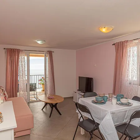 With A Parking Space Bilo, - 23259