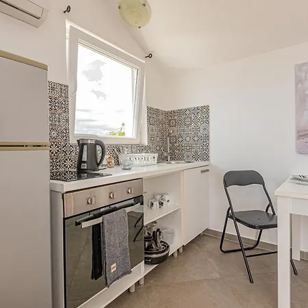 With A Parking Space Bilo, - 23259 شقة Primošten