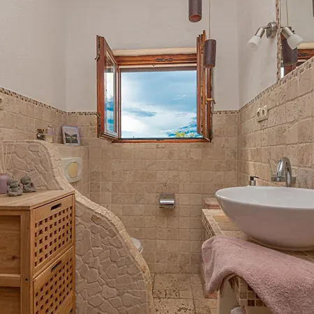 With A Parking Space Bilo, - 23259