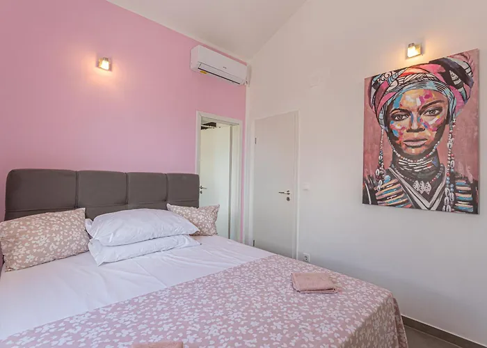 With A Parking Space Bilo, - 23259 *