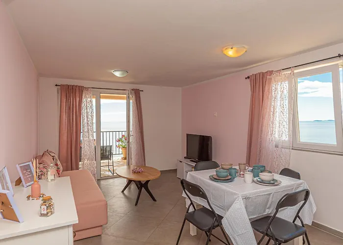 With A Parking Space Bilo, - 23259